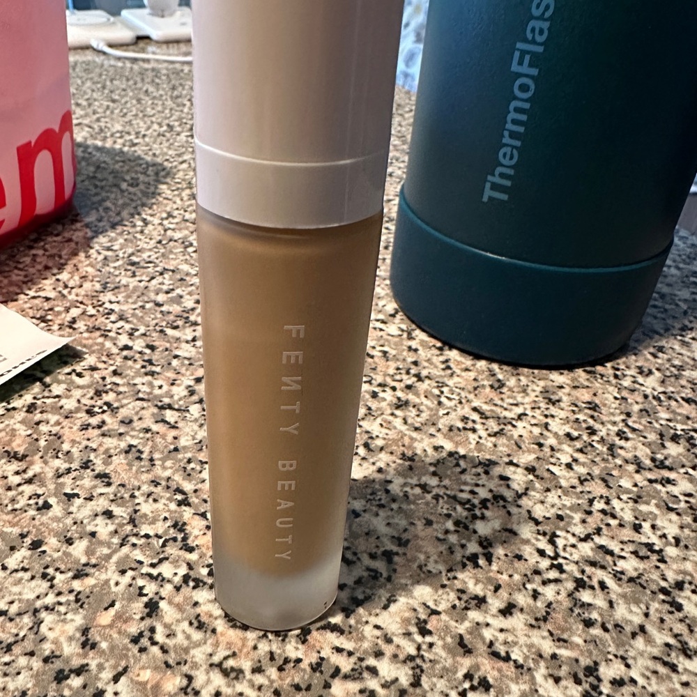 Fenty Beauty Foundation - #290
